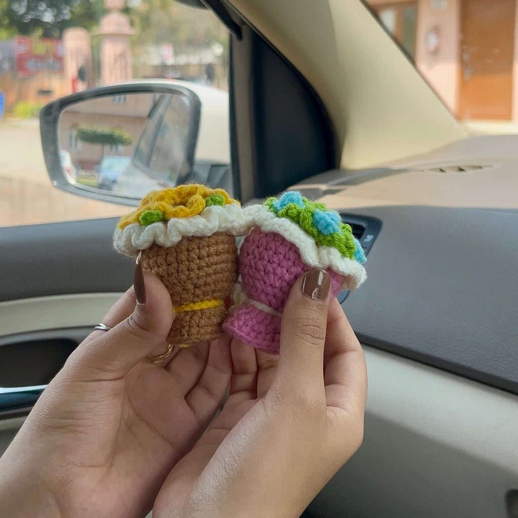 Flower bouquet keychain