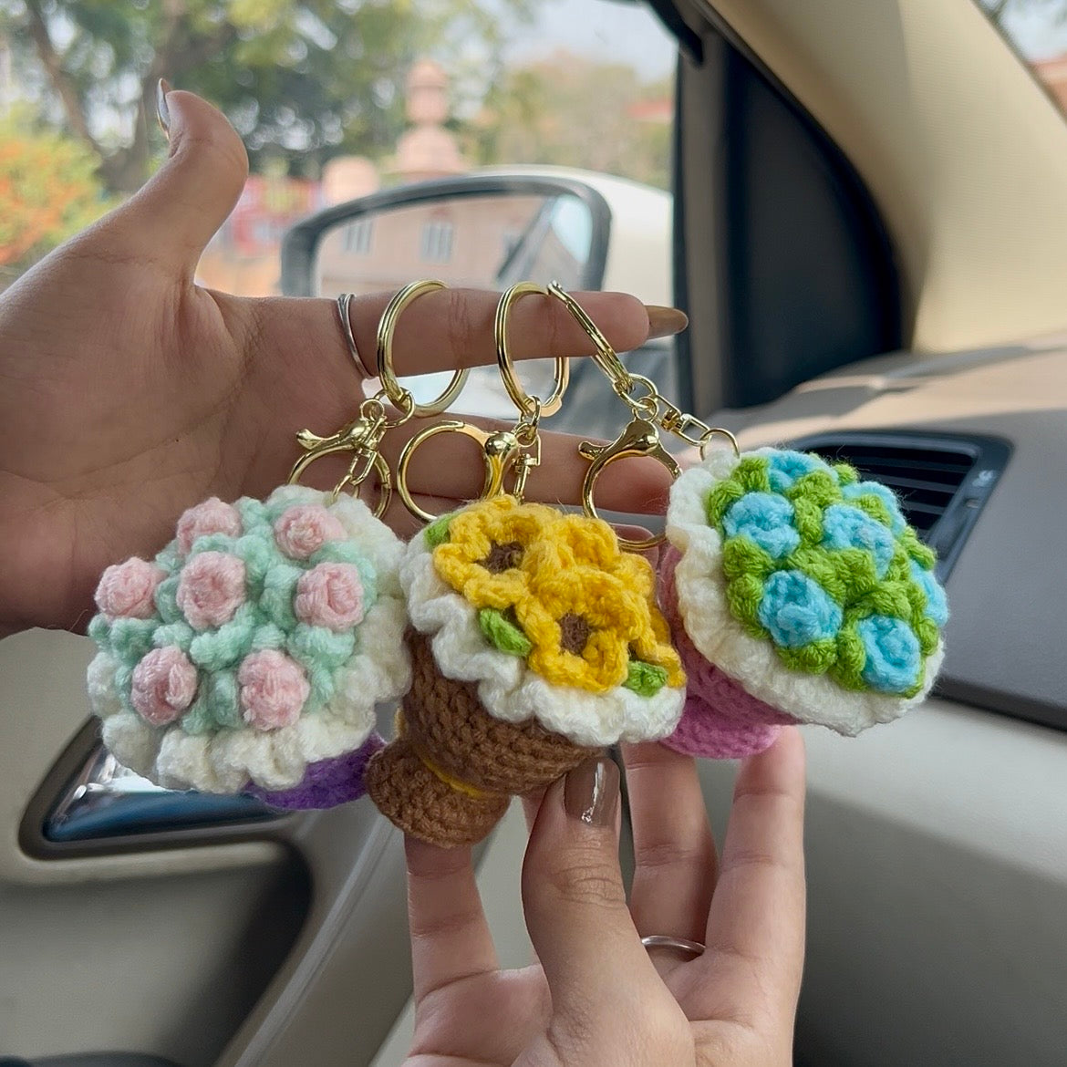 Flower bouquet keychain